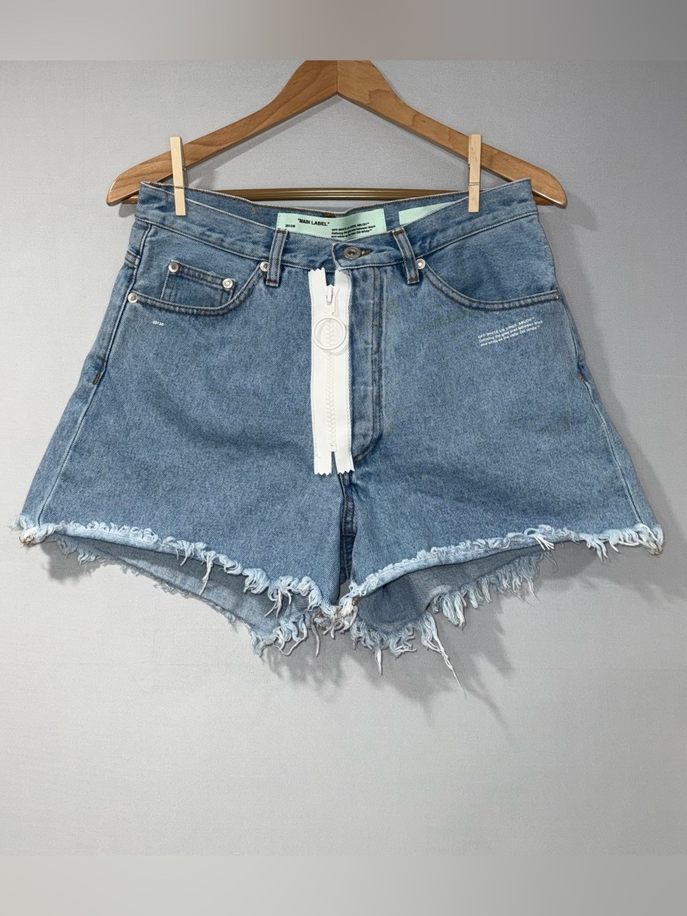 Off-White c/o Virgil Abloh Zip Fly Light Wash Denim Shorts | Size 29